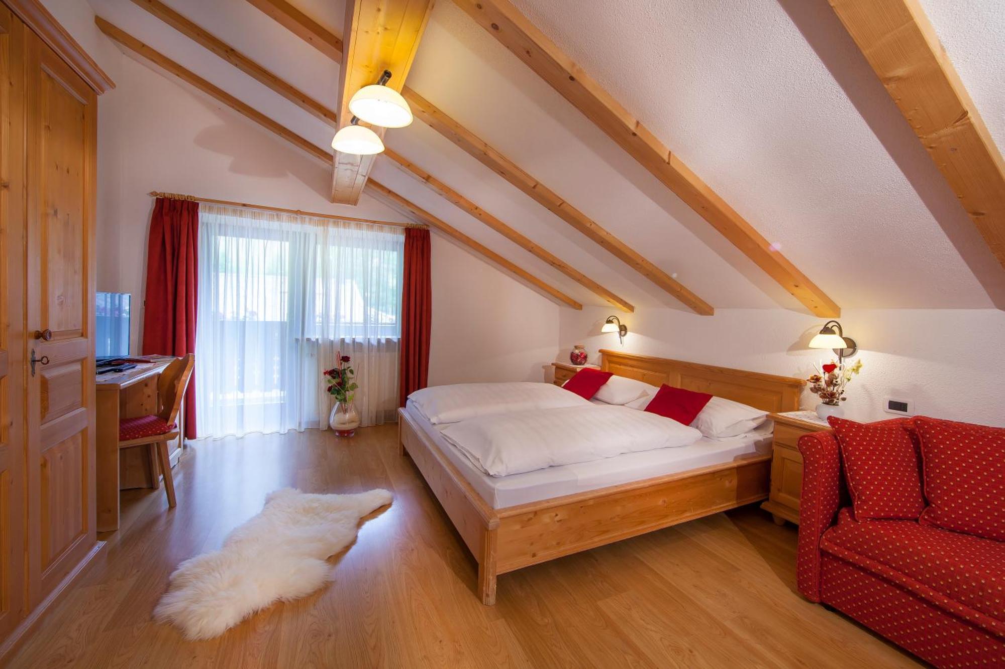 Residence Merk Селва ди Вал Гардена Стая снимка